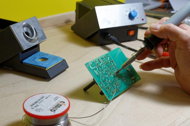 Printed Circuit Board Testing: The Bread and Butter of the Electronic Industry Printed Circuit Board Testing: The Bread and Butter of the Electronic Industry